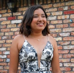 Meet your Posher, Julissa